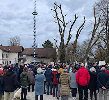 Kundgebung Aufstehen für Demokratie am Grünen Markt Foto